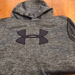 Youth Under Armour sweatshirt